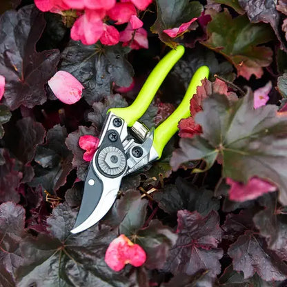 Fluorescent Pocket Pruner-Yell