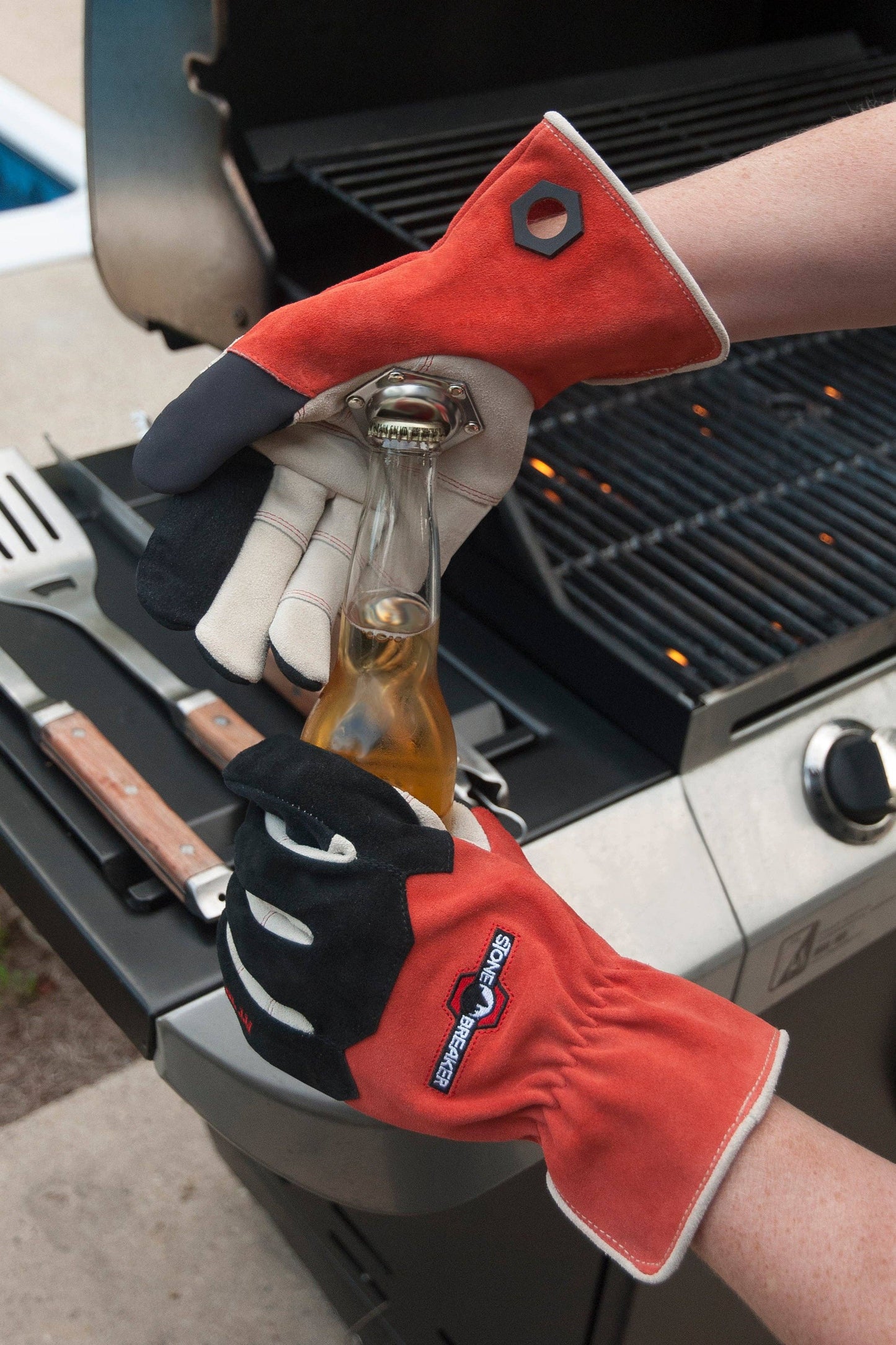 Tailgating Glove